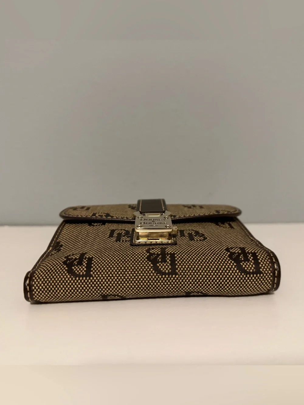 vintage Dooney & Bourke wallet